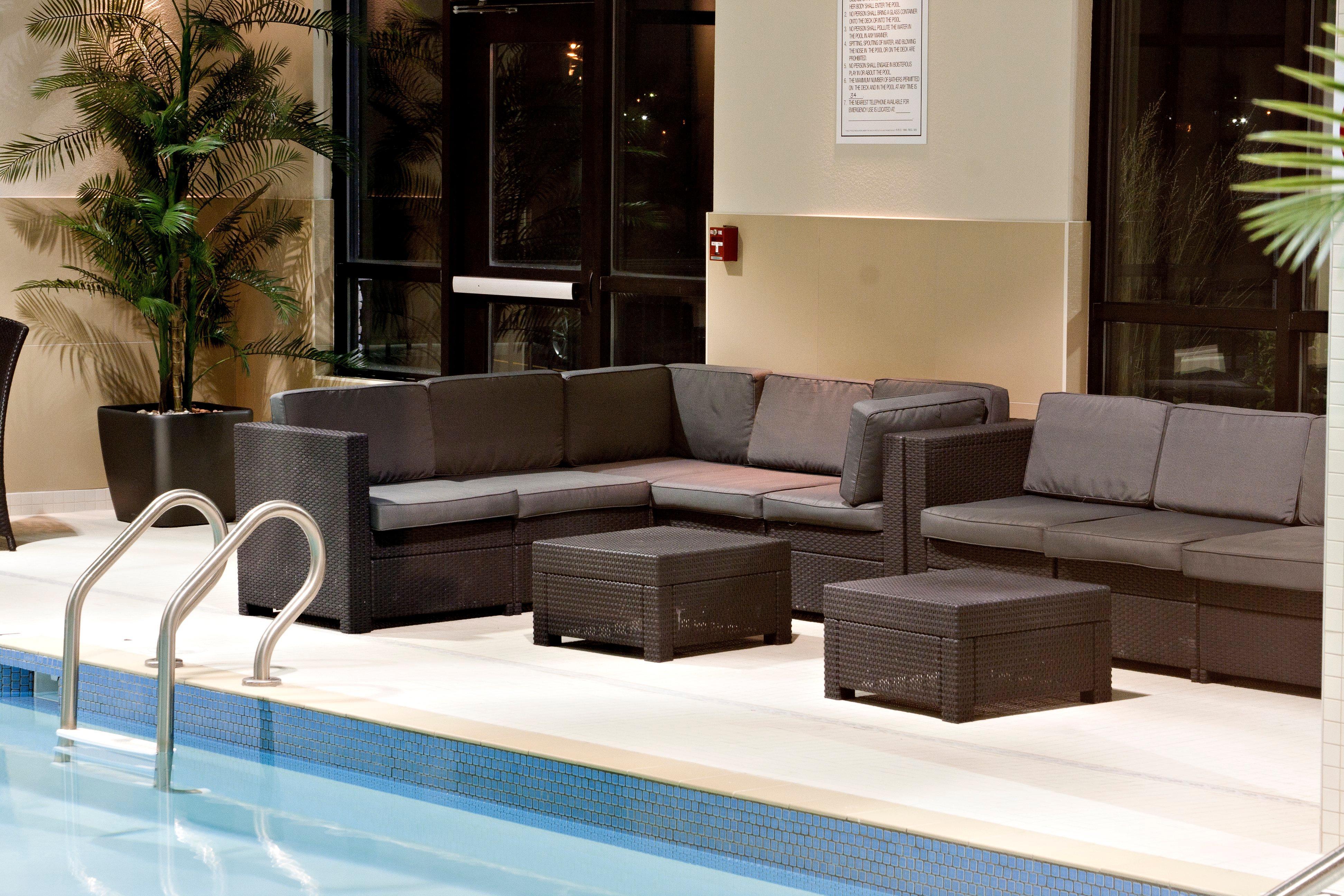 Holiday Inn Express Pembroke By Ihg Bagian luar foto